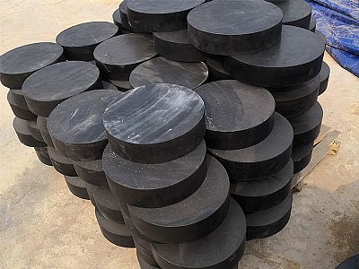 本溪县板式橡胶支座由若干层橡胶片与薄钢板经加压硫化